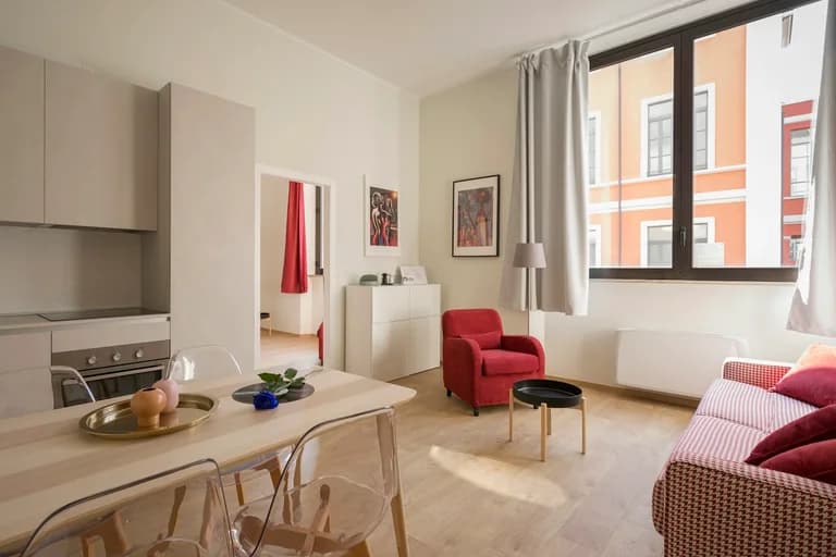 Renoviran dvosoban stan Novi Beograd Blok 21